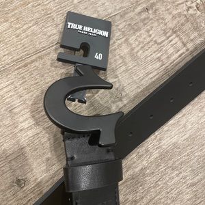 True Religion Horseshoe Black Belt Buckle SZ 40 brand new with tags